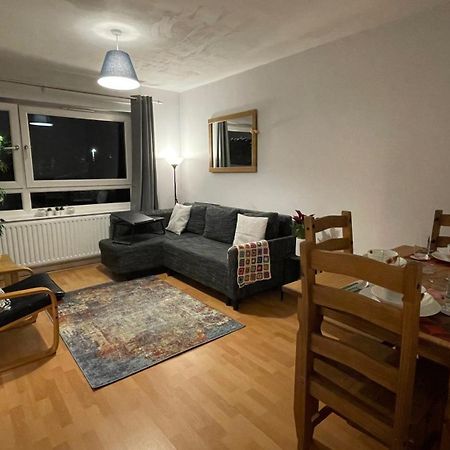 Cosy Flat For 4, Family Friendly, Private Parking, Close To Central Λονδίνο Εξωτερικό φωτογραφία