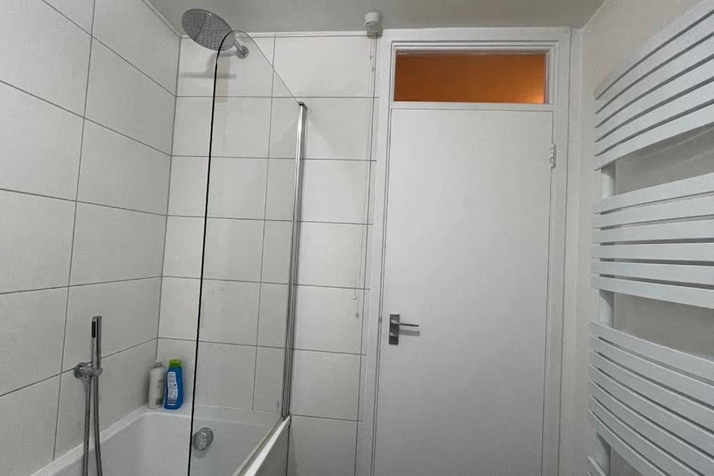 Cosy Flat For 4, Family Friendly, Private Parking, Close To Central Λονδίνο Εξωτερικό φωτογραφία
